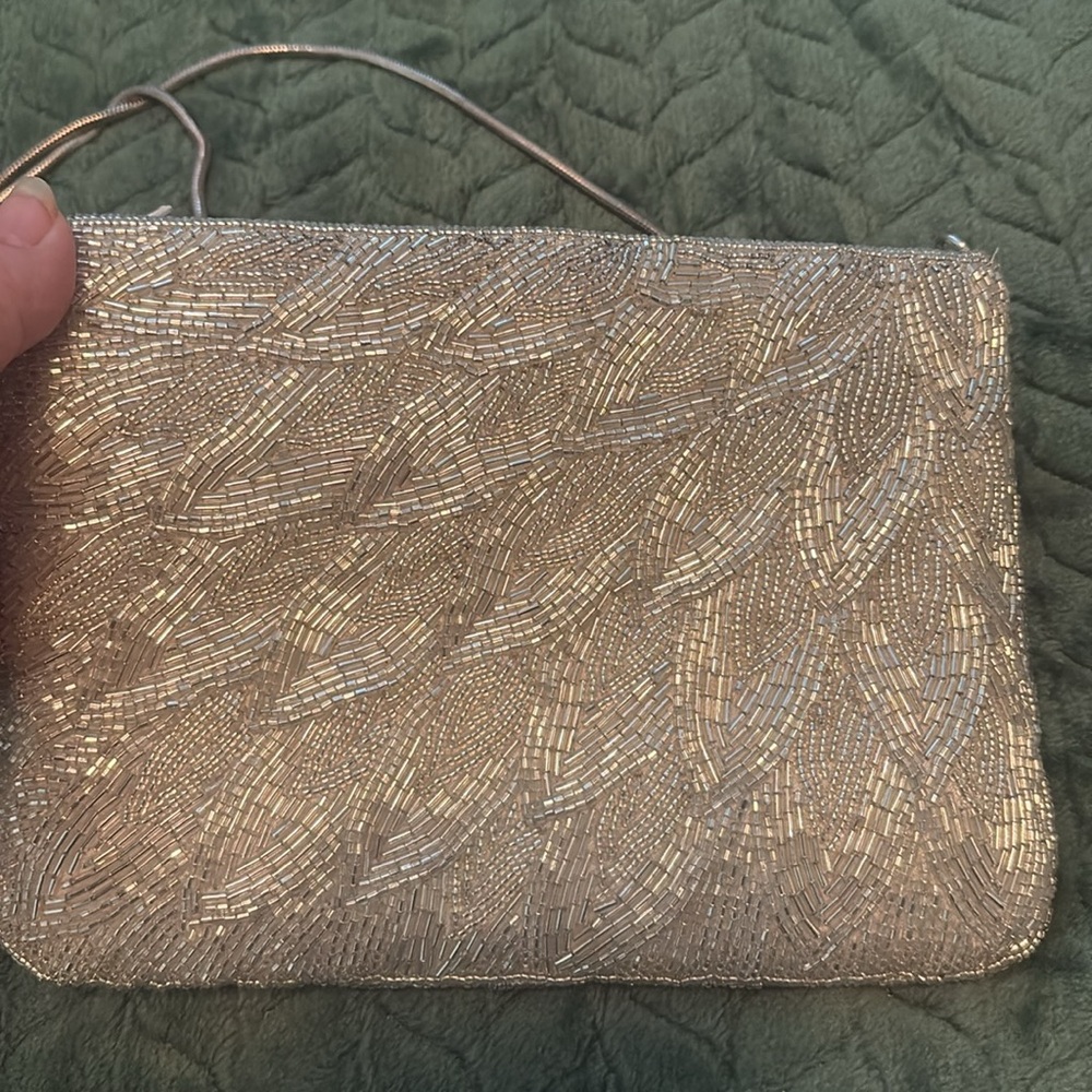 La Regale Silver Fully Beaded Bag Purse Mesh Shoulder Strap Zipper Closure - Picture 2 of 10
